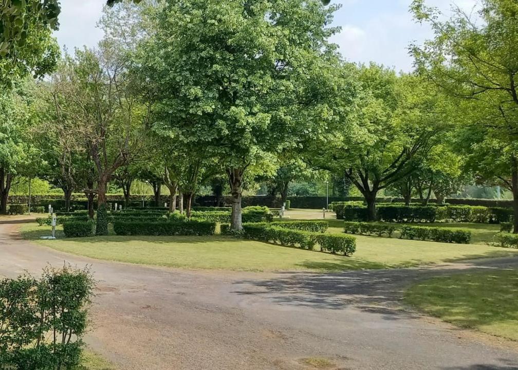 Camping De Rouergue Вильфранш-де-Руэрг Экстерьер фото